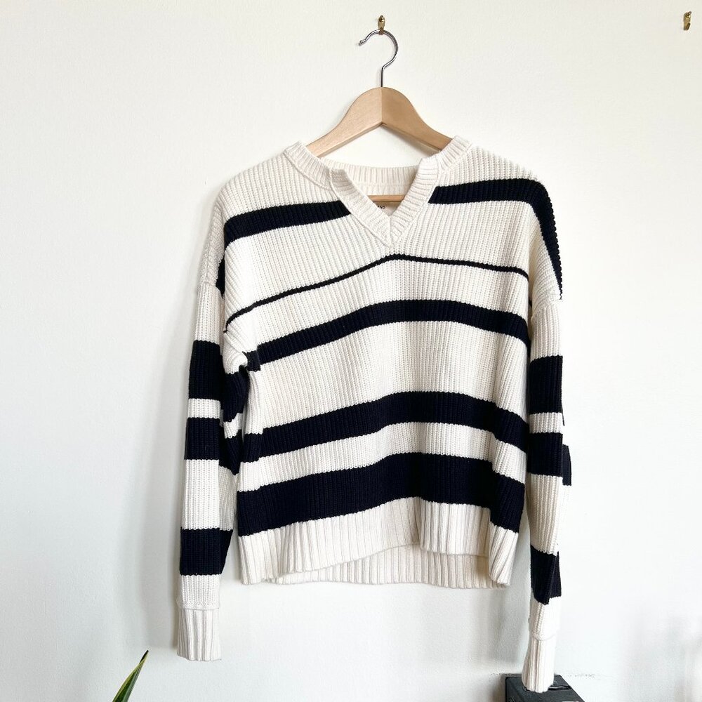 "Lucky brand" black and white stripes sweater - Size S